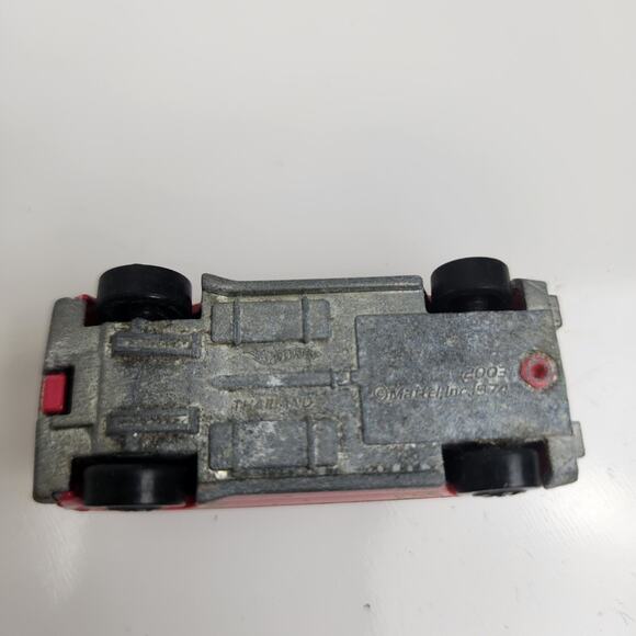 Mixed Lot of Matchbox Vehicles Various Dates 1983 to Current 5 Cars & 1 Airplane - Picture 15 of 15